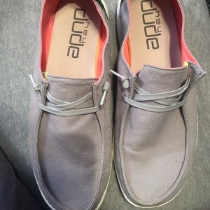 Ladies size 12 HEY DUDE casual shoes